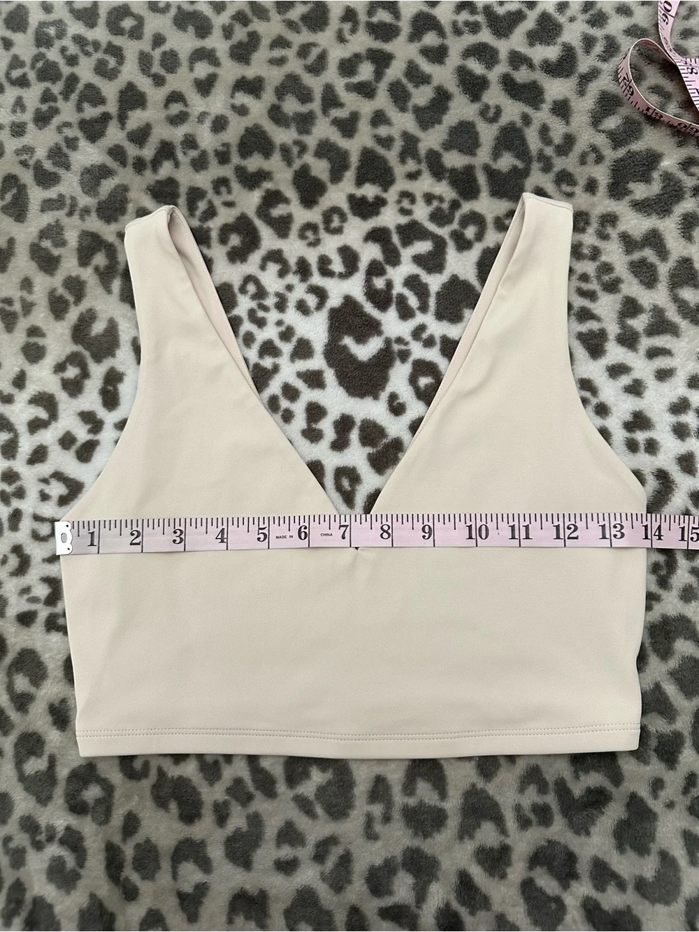 Express Body Contour High Compression Double V-Neck Bralette in Sandshell Small